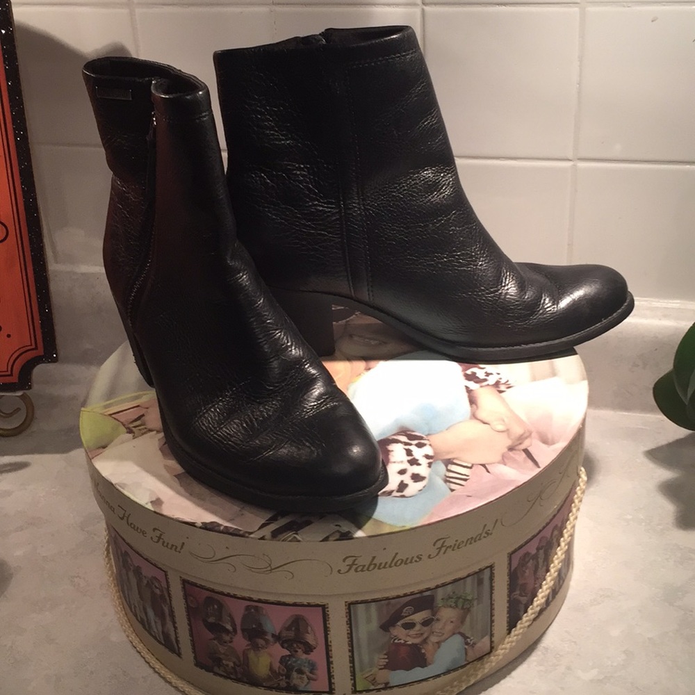 Dumond Booties 👢